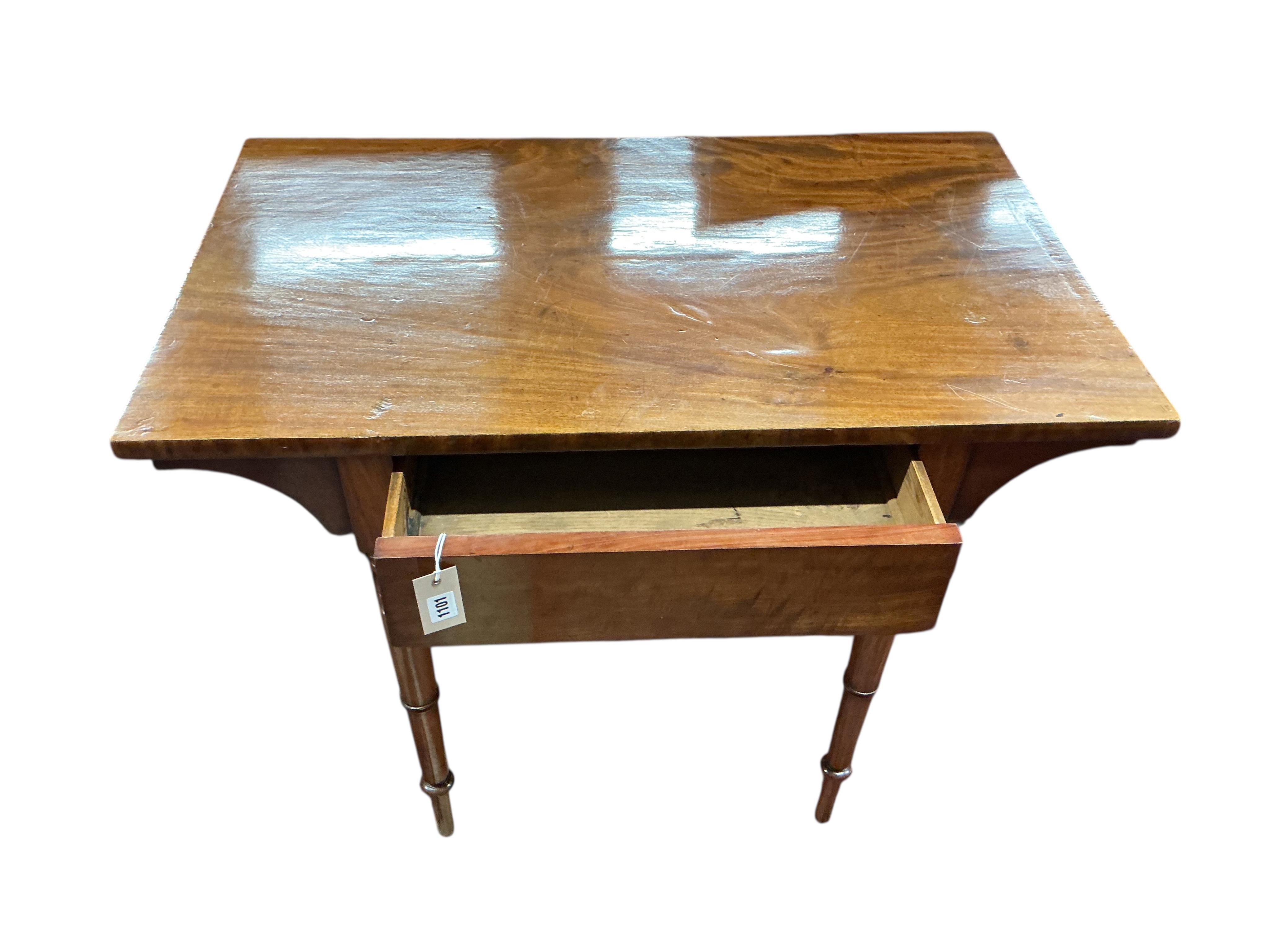 A Victorian rectangular mahogany side table, width 91cm, depth 55cm, height 74cm